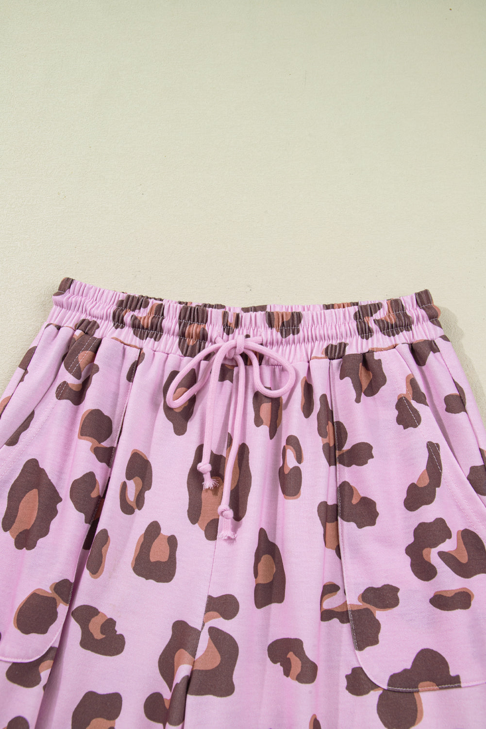 Drawstring Leopard Print Patch Pocket Loose Pants
