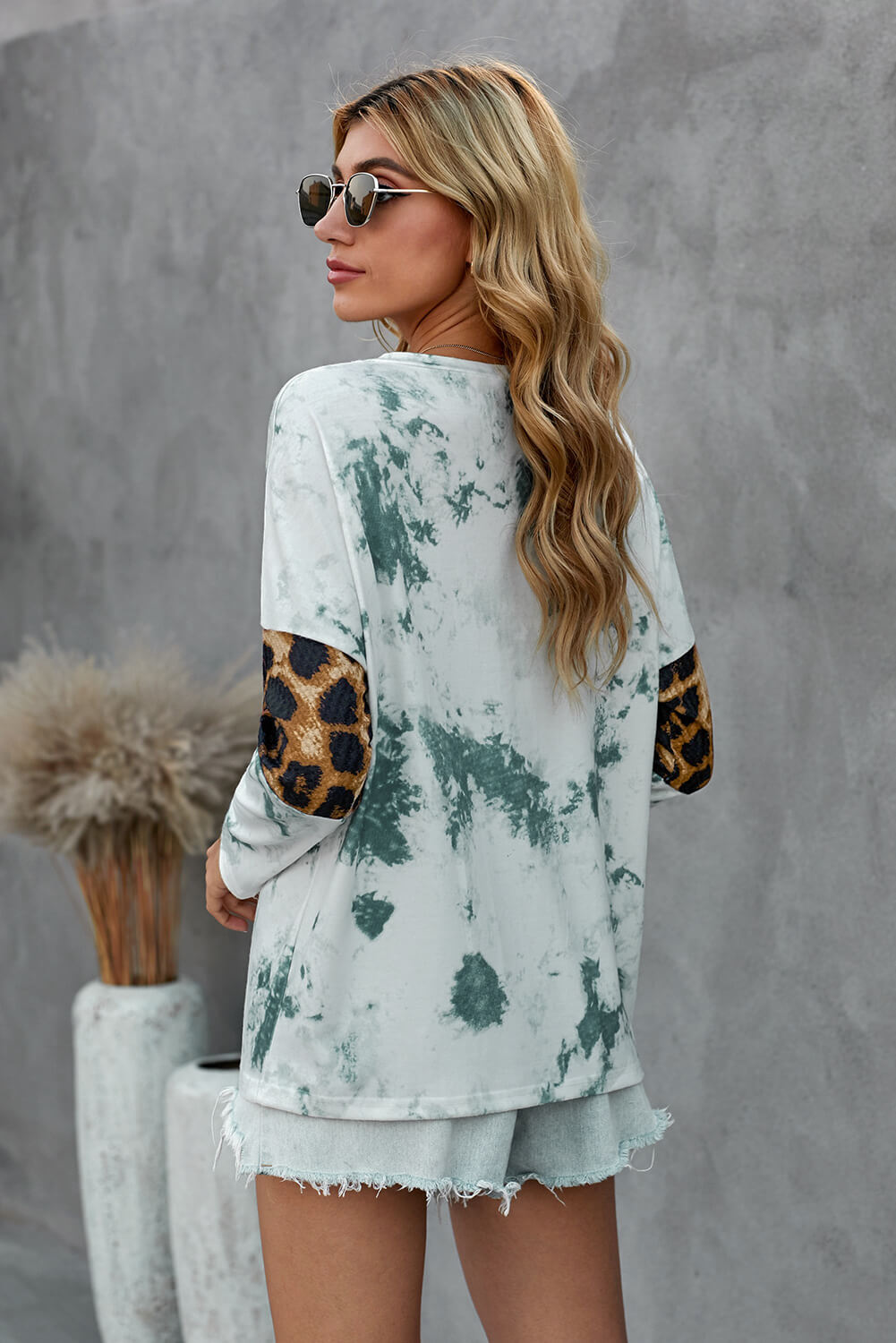 Green Tie Dye Print Leopard Splicing V Neck Long Sleeve Top