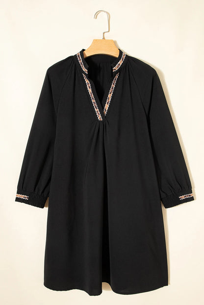 Black Contrast Trim V Neck Bracelet Sleeve Shift Mini Dress