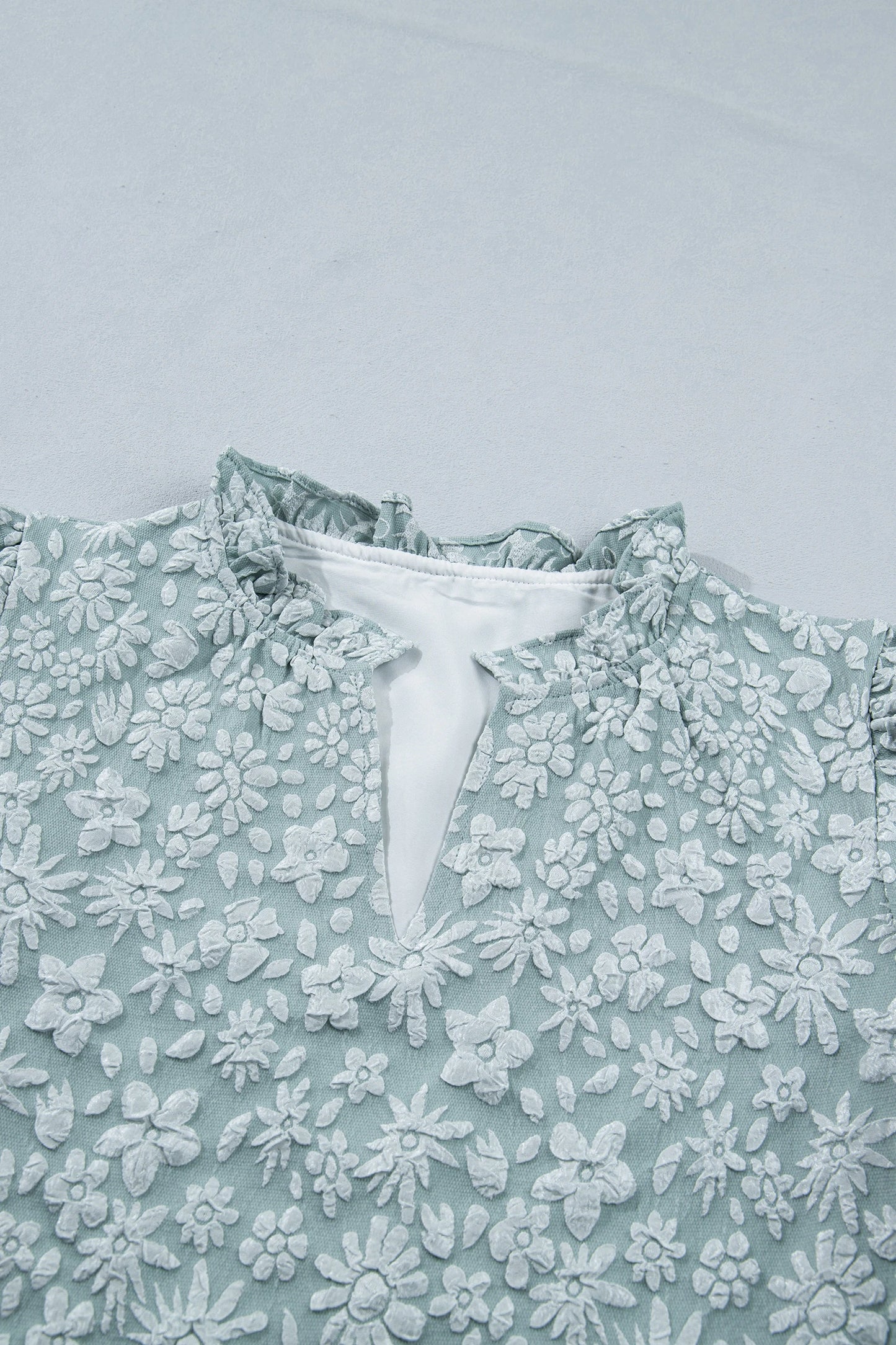 Floral Textured Jacquard Puff Sleeve Blouse
