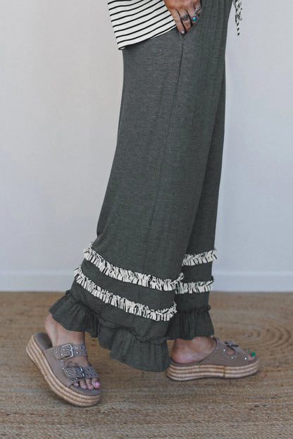 Ruffle Contrast Sleeve Top Drawstring Pants 2pcs Set