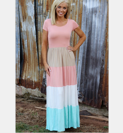 Short-sleeved solid color splicing women's dress