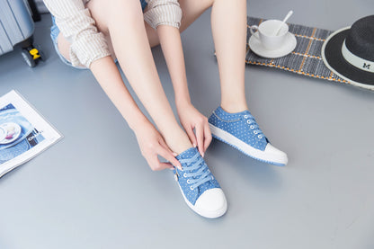 Closed Lace Splicing Flat Shoes