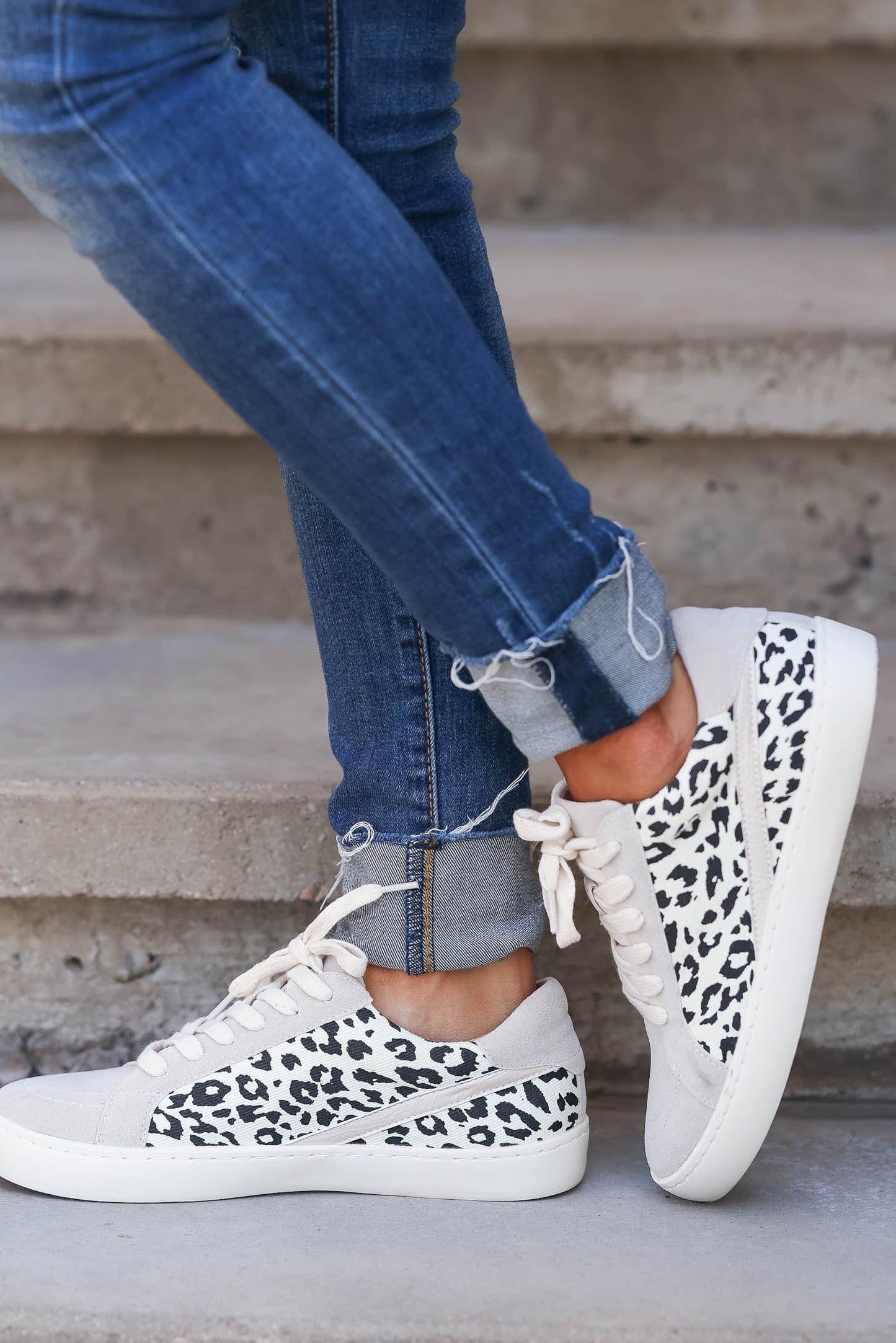 Gray Leopard Patchwork Casual Sneakers